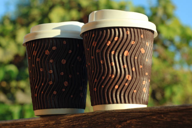 From Hot Coffee to Cold Drinks: The Advantages and Perfect Spots for Corrugated Paper Cups